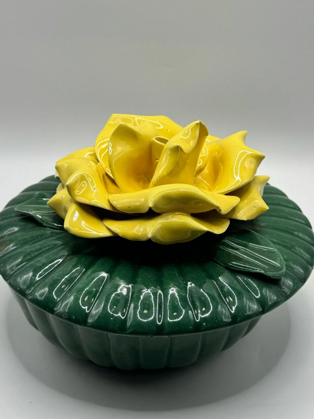 Vintage Ceramic Yellow Rose Trinket Box Jewelry Vanity Box - Picture 2 of 9